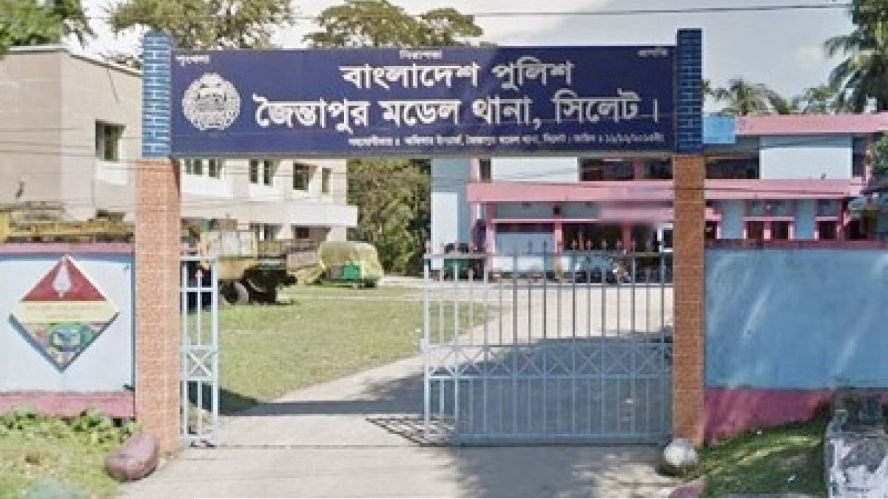 জৈন্তাপুরে বাড়ি থেকে ভারত ফেরত ১৩ জনসহ আটক ১৪